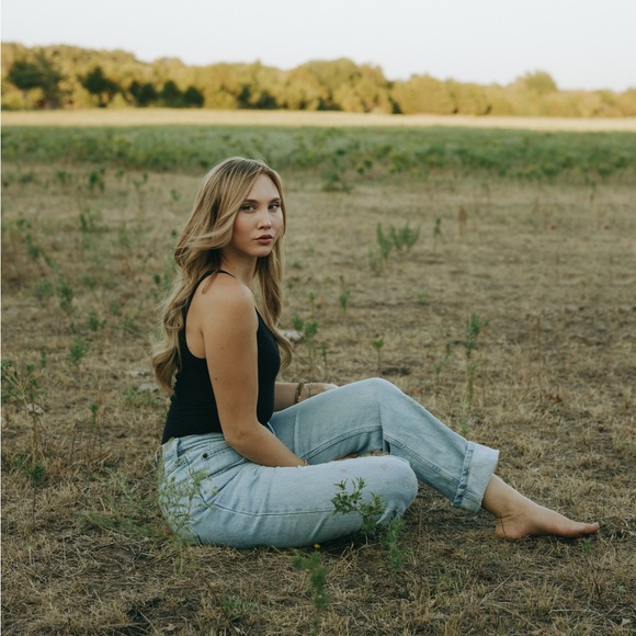 Meet your Posher, Peyton - Picture 1 of 1